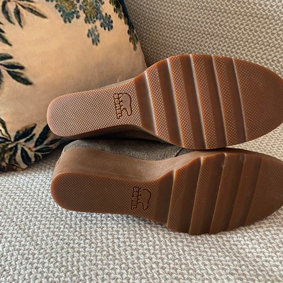 Sorel “Toronto” Lace-Up Booties - Picture 13 of 13